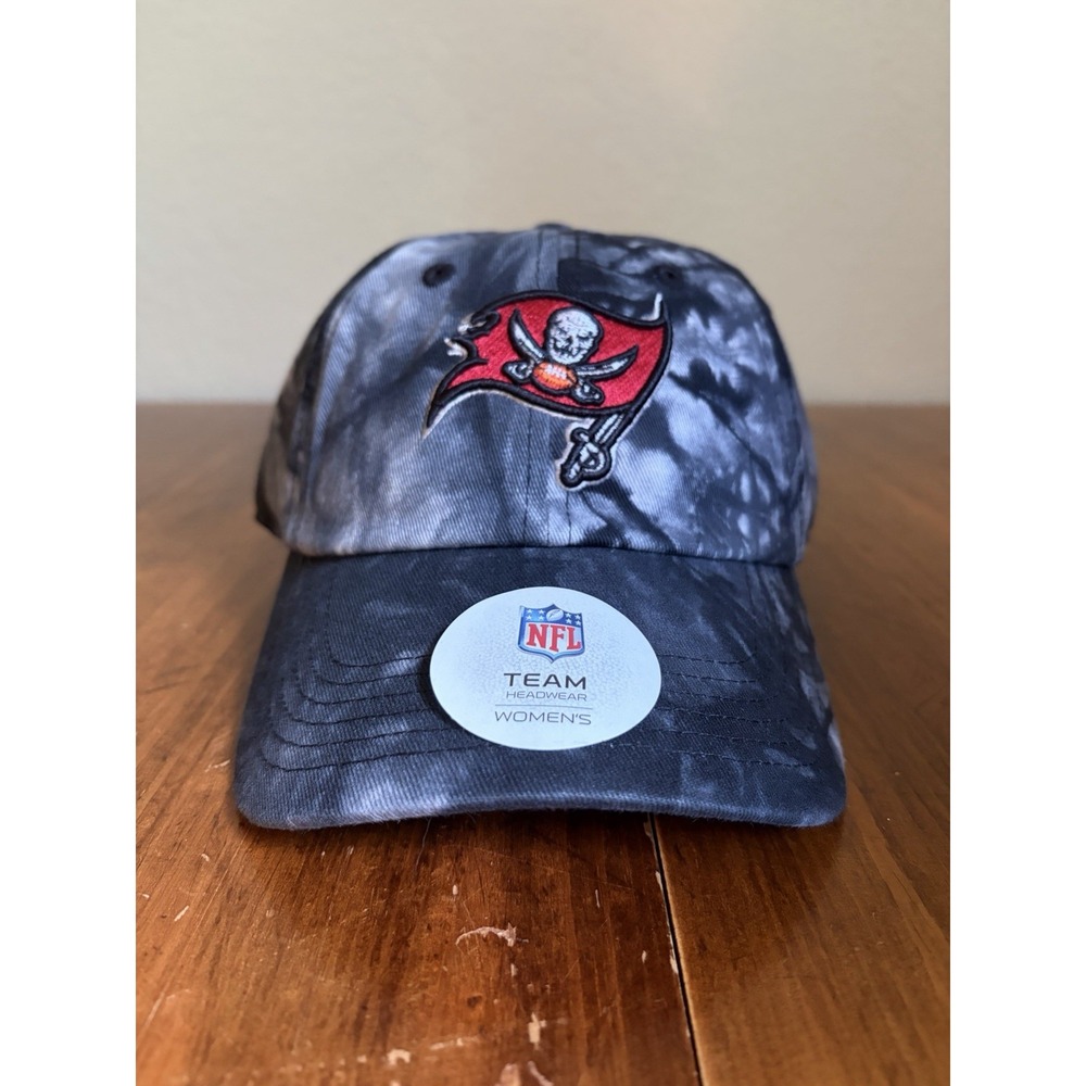 Tampa Bay Buccaneers Womens Tie Dye Hat NEW Team Apparel NFL Strapback Black